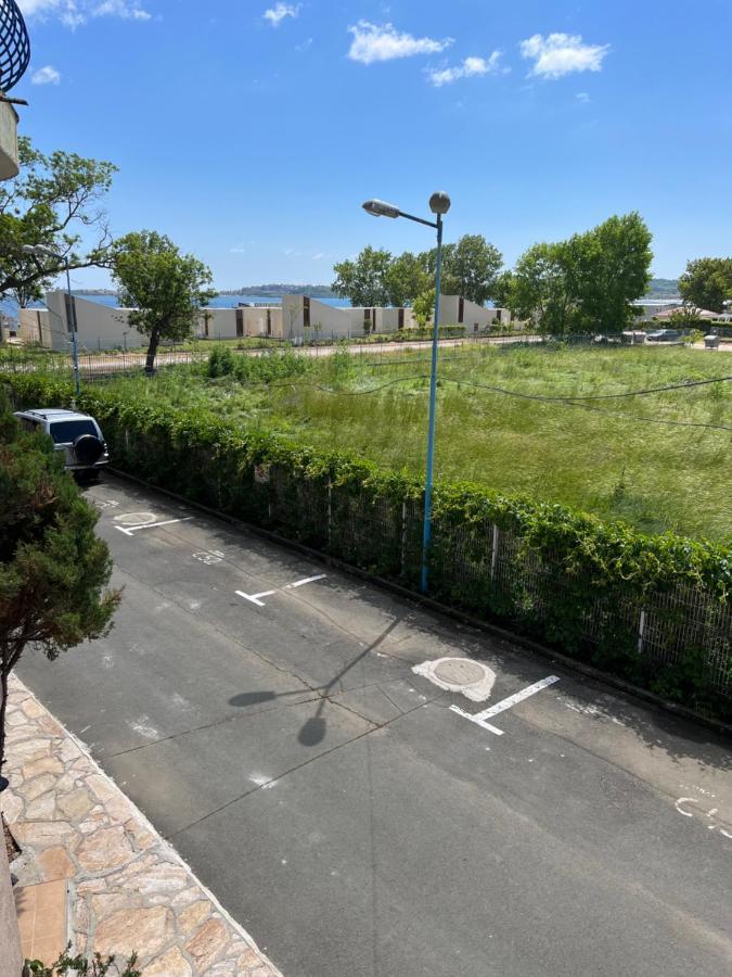 צ'רנומורץ Къмпинг Градина Луксозен Апартамент מראה חיצוני תמונה